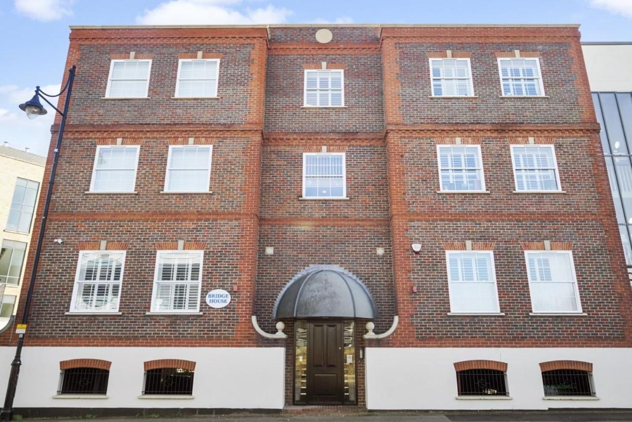 Flat 3 Bridge House Lägenhet Staines-upon-Thames Exteriör bild
